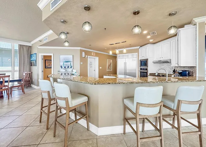 Oceanfront Luxe - Pool - Beachfront - Free Golf Holiday home *